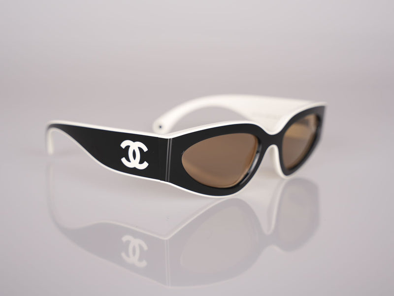 Maylara Luxe Rectangle Sunglasses – UV400 Women’s Eyewear