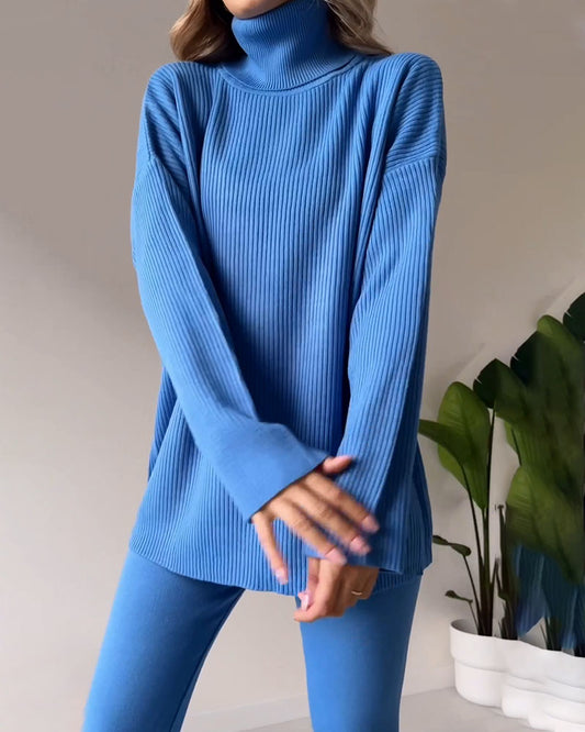Chic turtleneck top and slim trousers two-piece set